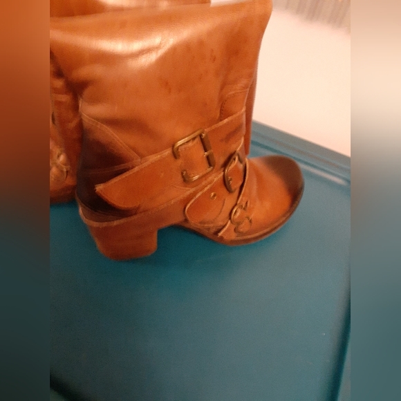 Matisse like new knee high boots. Size 8 1/2 - Picture 3 of 5